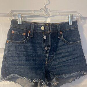 Levi's 501 denim 3 button shorts - size